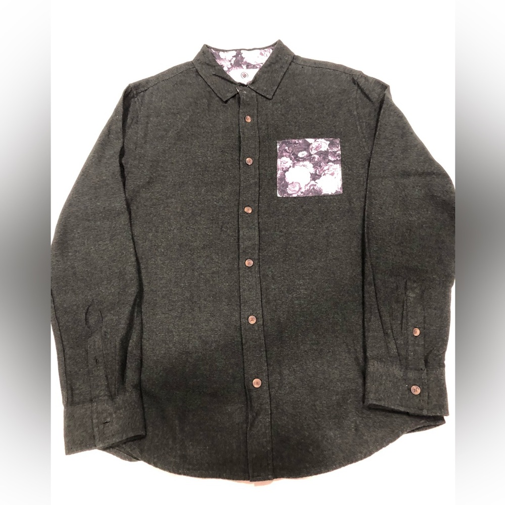 *New* Pacsun Mens flannel dark green. Size medium